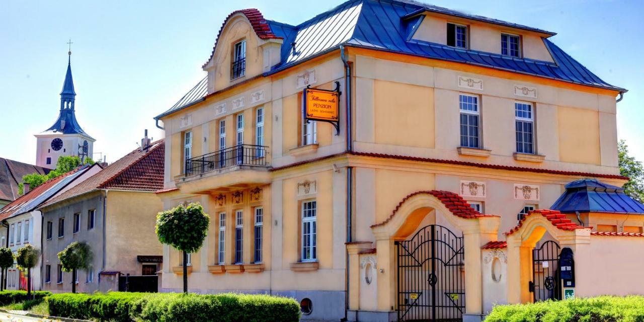 Penzion Tillerova Vila Lazne Bohdanec Exterior photo
